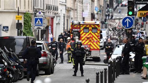 Paris Hostage Crisis Suspect Arrested After Holding 3 Hostage And Making