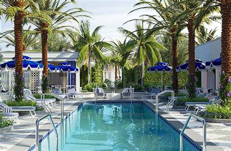 Fontainebleau Pool Cabanas And Daybeds Hours And Info Las Vegas