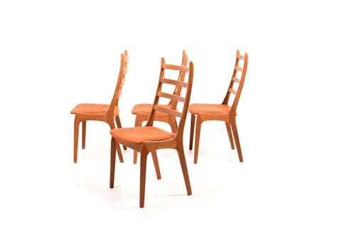 Set Of 4 Kai Kristiansen Dining Chairs In Teak Room Of Art
