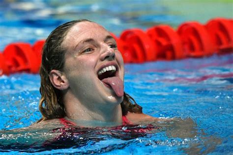 Katinka Hosszu Wins 200m Im As Swimmer Leaves Pool Mid Race Video