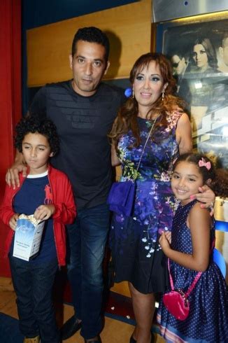 مجدي أحمد علي تابعونا على. شاهد أول صورة لزوجة الفنان عمرو سعد وأولاده