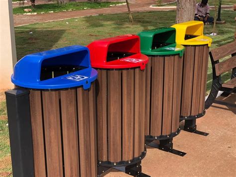 Sequência Das Lixeiras Recicláveis