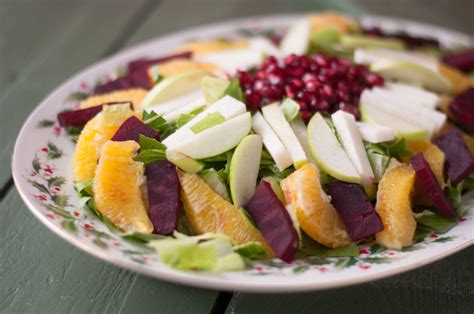 Traditional food of mexico differs in even though the host contributes the majority of dishes in mexico, guests are also expected to bring alcoholic beverages, desserts or side dishes. Mexican Christmas Eve Salad - Thyme & Love