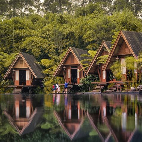 Villa Dusun Bambu Lembang