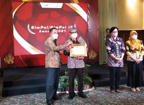 Diy Raih Simpel Award 2021 Kalurahan Sendangsari