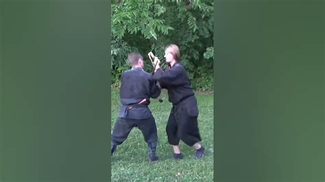 Ninja Fighting Technique 🥷🏻 Kusarigama Ninjutsu Martial Arts Weapon