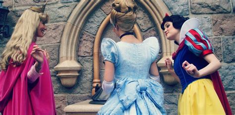 Ce Que Les Dialogues Disney Nous Disent Sur Limage Des Femmes Slatefr