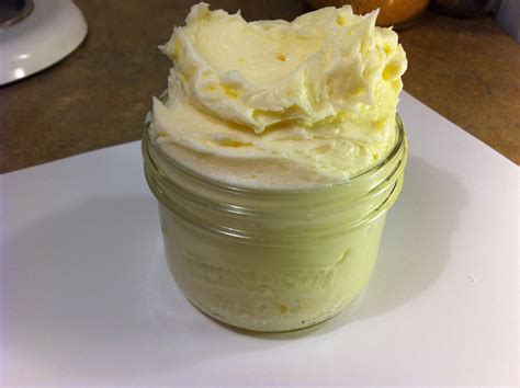 How much powdered sugar to make whipped cream? Cooking with Jax: Whipped Buttercream Frosting