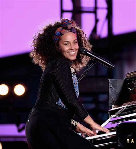 Alicia Keys At 41 I Didnt Want To Cover Up Anymore Is Alicia Keys