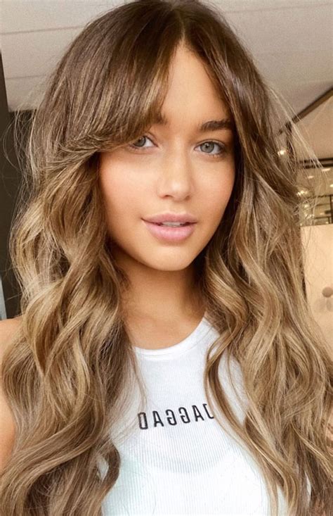 Once your hair is long enough, part it down the middle with a comb or brush. 22 Best Curtain Bangs For Every Hair Type : Cute bronde ...