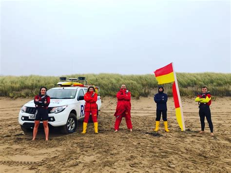 Rnli Beach Lifeguards Sign Off After Challenging Season Inyourarea