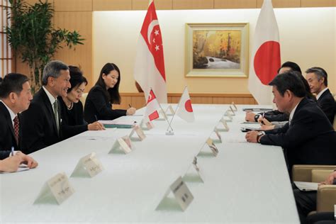Abdullatif bin rashid alzayani, minister of foreign affairs of the kingdom of bahrain in new delhi. Ministry of Foreign Affairs Singapore - 22112019 FMV Japan
