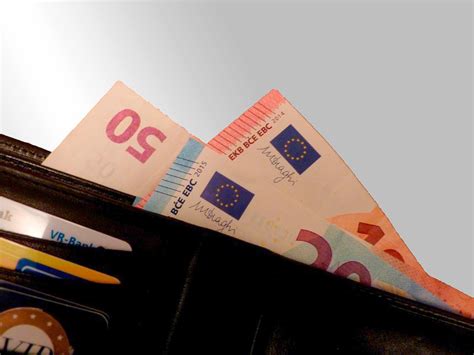 „pilotprojekt grundeinkommen nennt sich das vorhaben, hinter dem das deutsche institut für letztendlich haben wir ja schon ein bedingungsloses grundeinkommen. Das 1.200-Euro-Experiment - ngo-dialog | Newsletter der ...