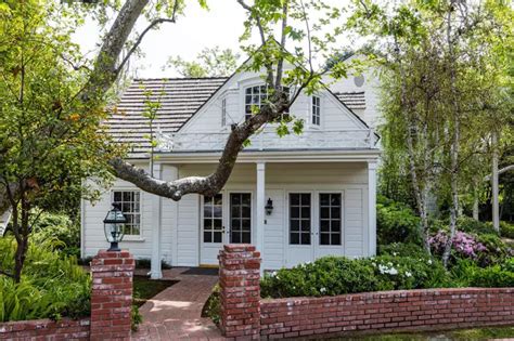 Inside Zooey Deschanel And Jonathan Scotts Dream Home