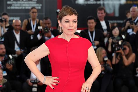 Golden Globes Favourite Olivia Colman Revealed The Relatable Thing She