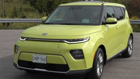 Thanks to an enlarged wheelbase, there is more foot space in the salon, and a rolling roof. All-New 64-kWh 2020 Kia Soul EV Detailed Review: Video