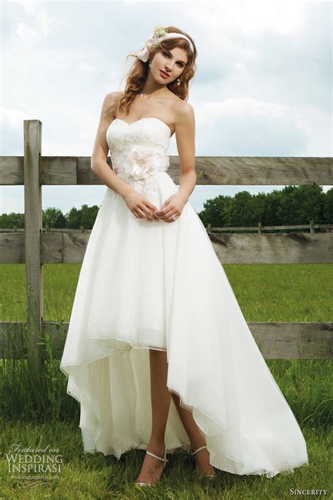 Keep the dress very fitted from the skirt up and don't cover up too much. Sincerity Bridal Wedding Dresses 2012 | Wedding Inspirasi ...