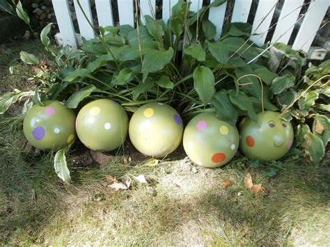 Diy Bowling Ball Caterpillar For Your Garden Garden Balls Bowling