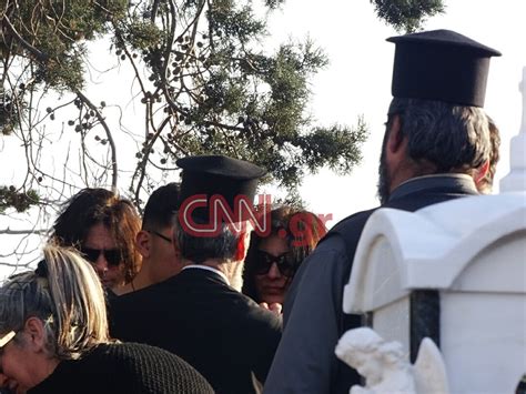 Ο θάνατος του ήταν ακαριαίος ενώ η σύζυγος του μεταφέρθηκε στο νοσοκομείο. Παντελής Παντελίδης: Συγκίνηση στο τρισάγιο για τον ένα χρόνο από τον θάνατό του (pics&vids ...