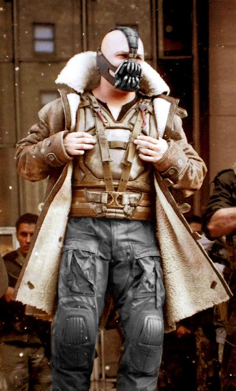 Batman has to take down bane but something's not right. Diesel Batman & Bane Watches For The Dark Knight Rises ...
