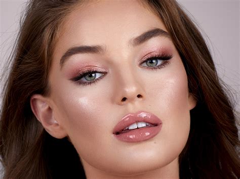 Gorgeous Easy Makeup Looks Full Face Makeup Wiz Katiejanehughes Showed Us Its All In The Prep