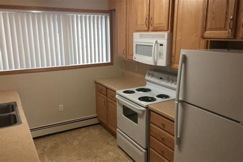 Searching for senior apartments in duluth, mn? Townview Villas Apartments For Rent in Duluth, MN ...