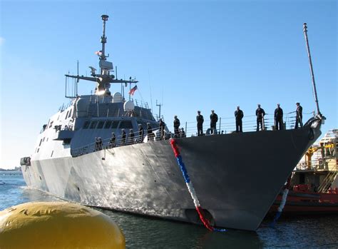 Lcs 1 Uss Freedom Class Littoral Combat Ship Us Navy