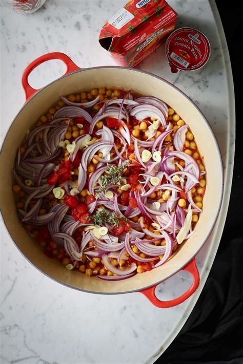 Chick Peas In Tomato Sauce Chopped Tomatoes And Tomato Paste Mitsides