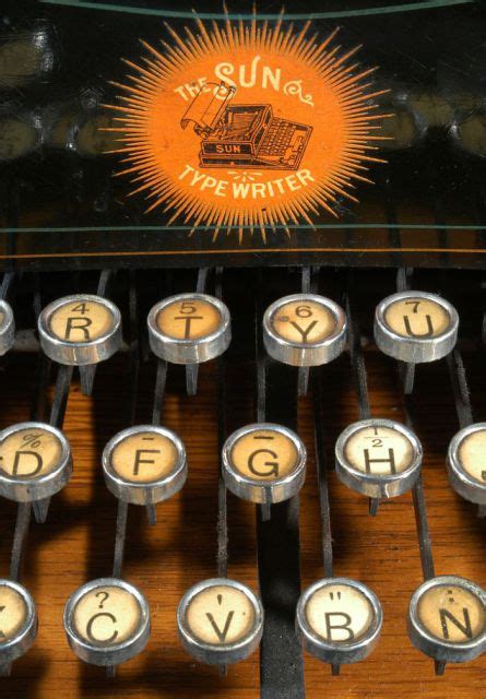 Beautiful Old Time Typewriters 49 Pics