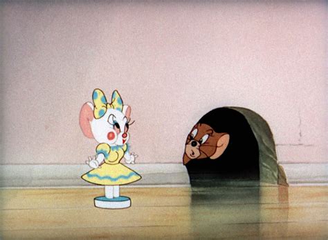 Discover & share this food gif with everyone you know. Tom & Jerry Pictures: "Mouse Trouble"