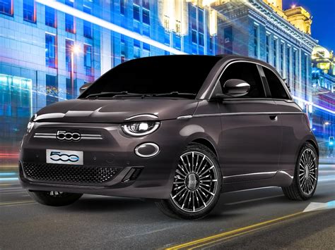 The only visual clues that the electric 500 is different from. Fiat 500 Elektro Icon für 169,00 € brutto leasen ...