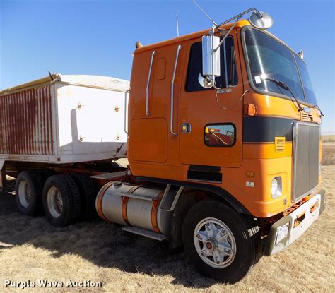 1993 Volvo White Gmc Coe Semi Truck In Richfield Ks Item Fh9031 Sold