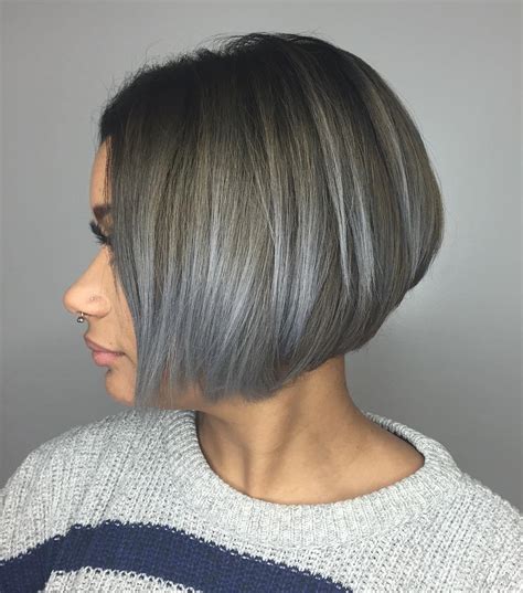 She has a set of lengthy bangs that are off to the side graduated bobs are always in style and make for one of the top choices when it comes to bob hairstyles for fine hair and long face. 70 Winning Looks with Bob Haircuts for Fine Hair