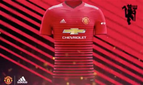 Let everyone know which team you support with a manchester united jersey in home or away colors. Man Utd home kit 'leaked' video shows how new strip might ...