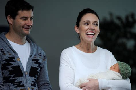 The prime minister of new zealand (in māori: New Zealand Prime Minister Jacinda Ardern returns to work ...