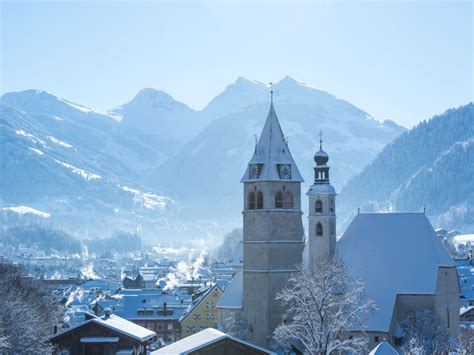 An expert guide to ski holidays in kitzbühel, including essential ski area advice and the best hotels, restaurants and bars. Kitzbühel (Tirol) | Wintersport