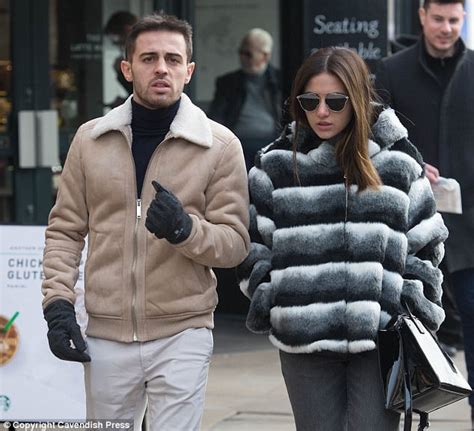 Bernardo mota veiga de carvalho e silva (born 10 august 1994), known as bernardo silva (portuguese pronunciation: Bernardo Silva wraps up warm with partner Alicia Verrando ...