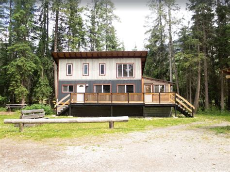Acreages, cottages, cabins & vacation homes. 15 Epic Golden, BC Cabins, Airbnbs, VRBOs, and Chalets ...