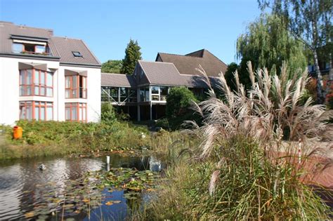 Stiftung haus zuflucht darbojas veco ļaužu mītnes aktivitātēs. Stiftung Haus Zuflucht - das Altenwohnhaus und mehr in ...