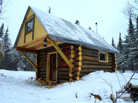 It may come as a surprise to you that there are houses for sale right now for under $50,000. How To Build A Cozy Log Cabin For Less Than $500 | Home ...