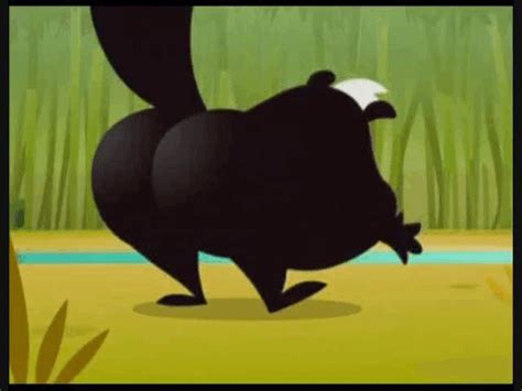 Post 664155 Animated Skunk Skunk Fu
