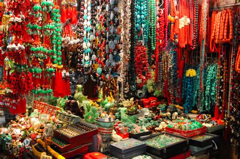 Jade Markets Hong Kong Wonderful Places Chinese Arts And Crafts