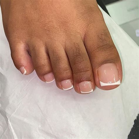 𝗔𝗖𝗥𝗬𝗟𝗜𝗖 𝗡𝗔𝗜𝗟𝗦 And 𝗢𝗩𝗘𝗥𝗟𝗔𝗬𝗦 🇬🇧🇳🇬 On Instagram “french Tip Toes 🤩 Frenchtipswhit Acrylic Toe