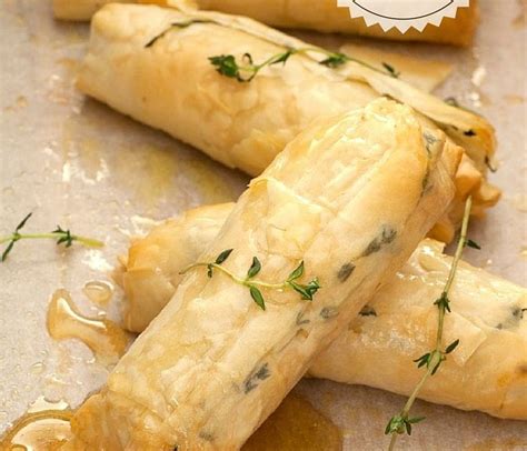 Savory Eats Baked Goats Cheese Rolls With Honey And Thyme Sundaysupper