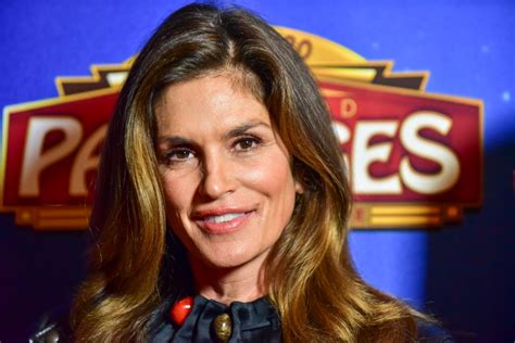 Why Cindy Crawford Hated Her Iconic Beauty Mark