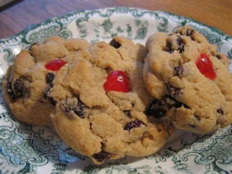 This post may contain affiliate links. Soft Raisin Cookies | Recipe | Raisin cookies, Soft raisin ...