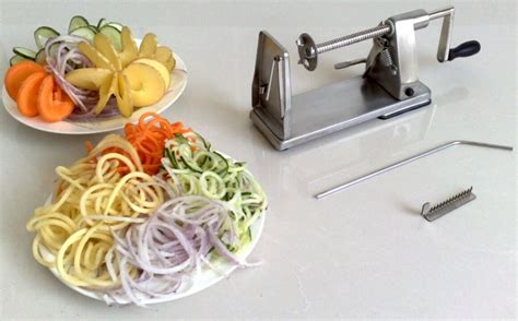 China 3 In 1 Stainless Steel Vegetable Spiral Slicer Spiralizer China