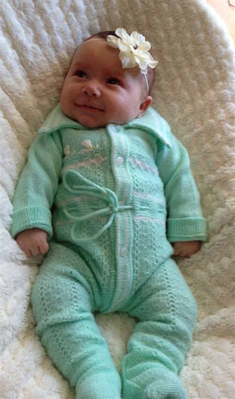 Pin By Mrs M On Knitting Baby Knitting Knitted Baby Outfits Knitted Baby Clothes
