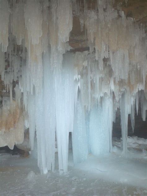 Ice Caves At The Apostle Islands In Wisconsin Amazing Apostle