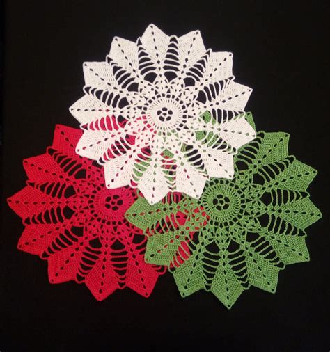 Sale Christmas Doilies Red Doily Green Doily White Etsy